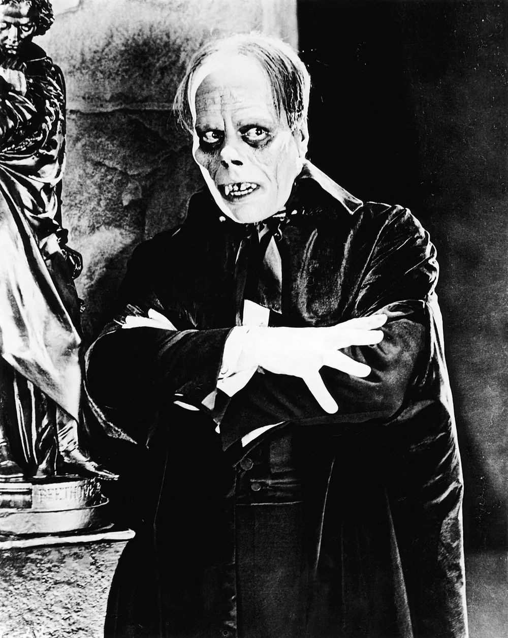 Lon Chaney, publicity photograph, 1925, no credit on the print