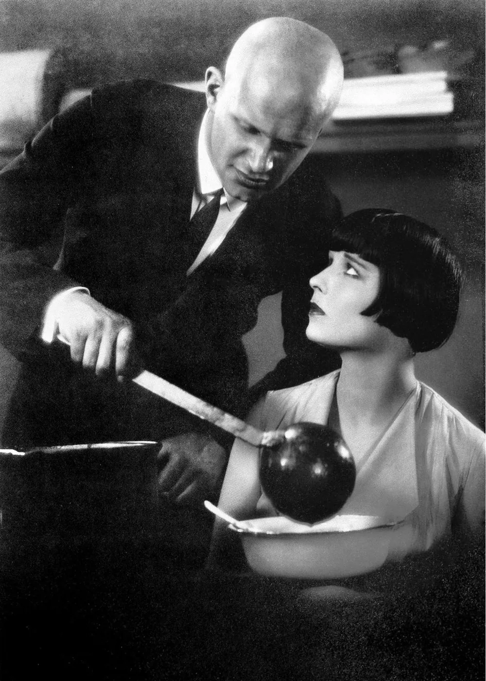 Louise Brooks, publicity photograph, 1929, no credit on the print